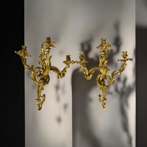 18th century - Pair of extremely large wall lights of the late 18th early 19th century