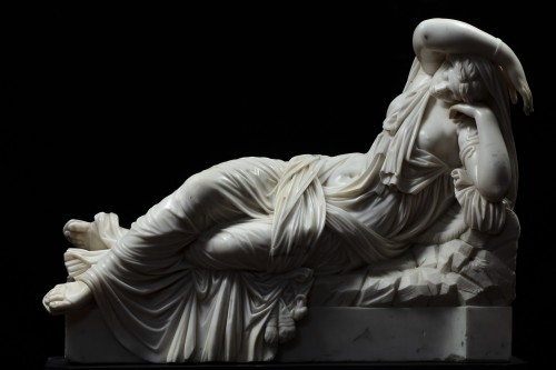 Ariane de Naxsos - Sculpture en marbre blanc de Carrare, Italie XIXe siècle - Sculpture Style 