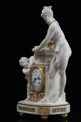 Louis XVI - « Équité » Louis XVI marble and gilded bronze clock