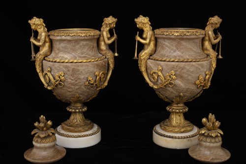 Paire de vases en alabastro fiorito fin 19e siècle - Galerie Francesco De Rosa