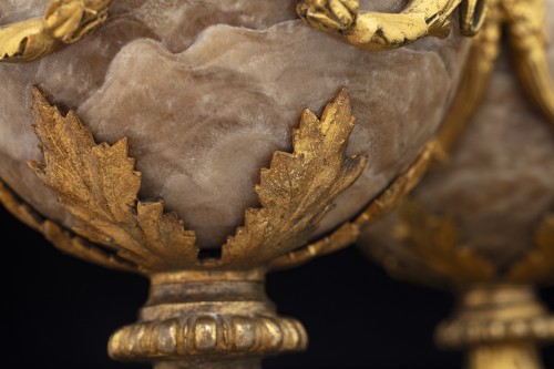 XIXe siècle - Paire de vases en alabastro fiorito fin 19e siècle