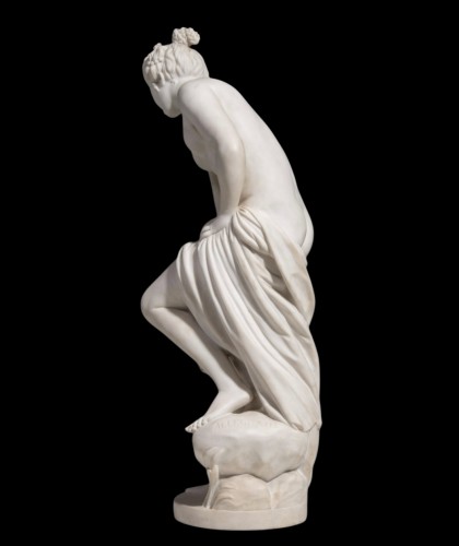 Bathing Venus signed ALLEGRAIN (1710-1795) - Sculpture Style 