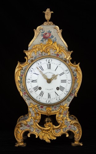 Louis XV Vernis Martin Cartel. - Horology Style Louis XV