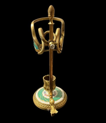 Antiquités - “BOUGEOIR” with a Sévres porcelain lampshade