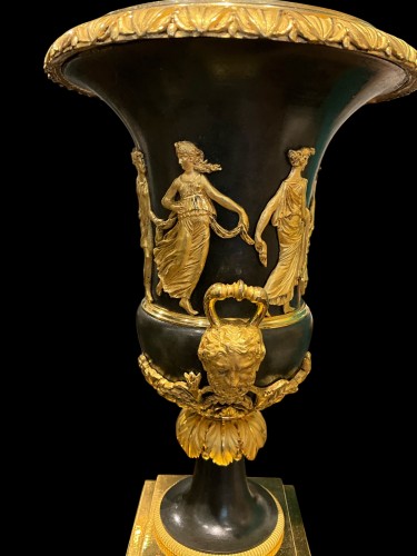 Antiquités - Paire de vases Directoire