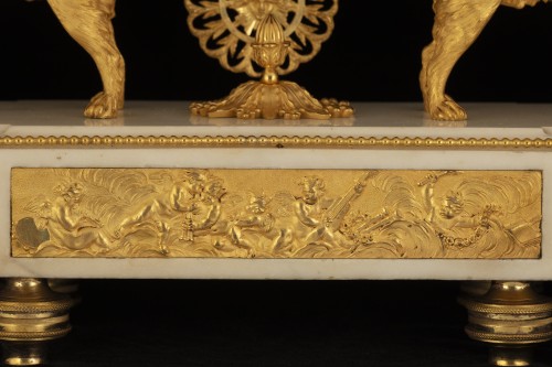 Louis XVI - French Louis XVI pendulum clock depicting "Abundance"