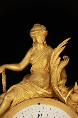 Antiquités - French Louis XVI pendulum clock depicting "Abundance"