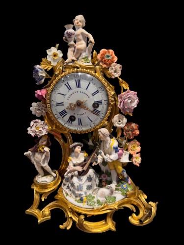 Louis XV Pendulum clock with Meissen porcelain - Horology Style Louis XV