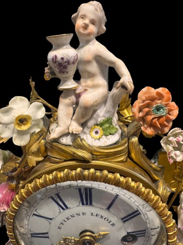 Louis XV Pendulum clock with Meissen porcelain - Louis XV
