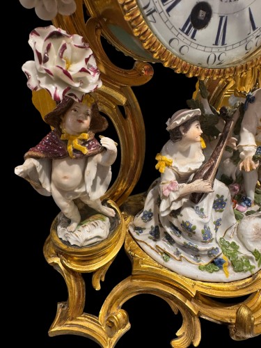 Antiquités - Louis XV Pendulum clock with Meissen porcelain