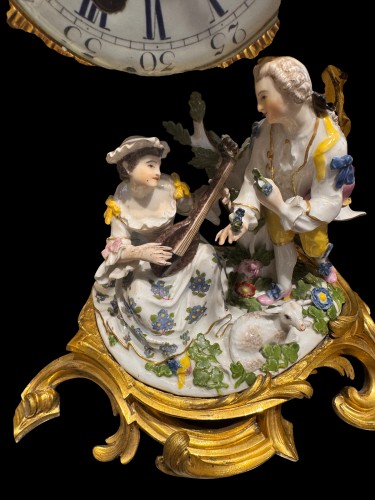 Antiquités - Louis XV Pendulum clock with Meissen porcelain