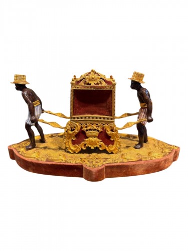 Petite chaise à porteurs avec nécessaire à couture, France seconde moitié du XIXe siècle