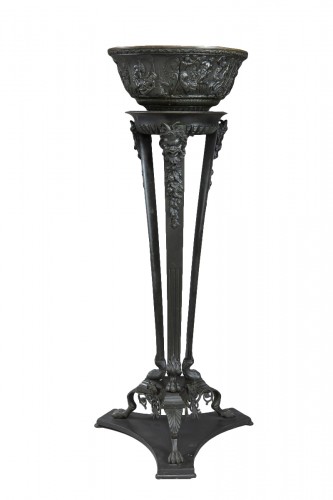 Jardinière en bronze patiné
