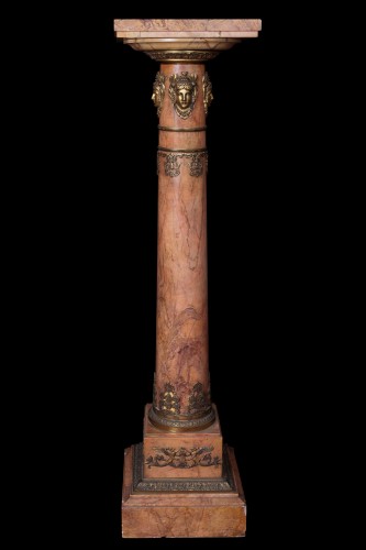 Column in pink marble - 