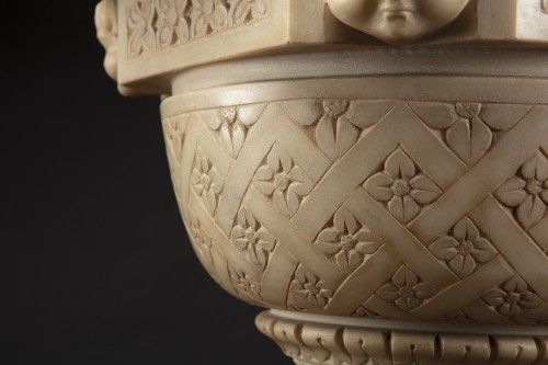 Decorative Objects  - Vase with marble column 