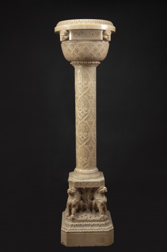Vase with marble column  - 
