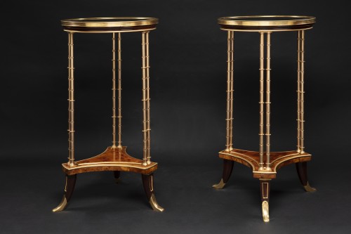 Furniture  - Pair of bronze gueridons
