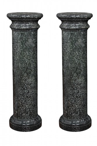 Paire de colonnes en pierre dure