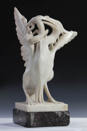 XIXe siècle - “Pélican et lézard” sculpture en marbre - Italie 19e siècle