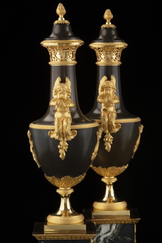 C. GALLE vases en bronze - Empire