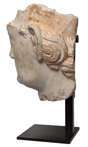 Tête d'homme du XIVe siècle en pierre calcaire - La Sculpture Françoise