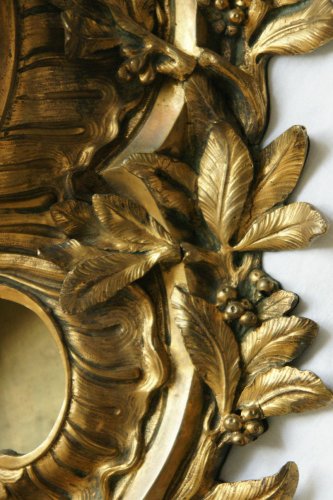 Antiquités - Cartel en bronze doré d'or moulu d'époque Louis XV - Mécanisme du XIXe