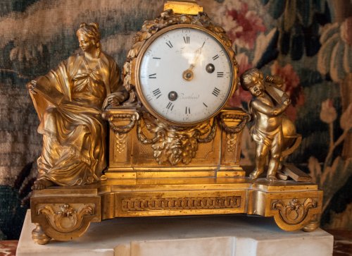 Horology  - Large gilt bronze Louis XVI mantelclock