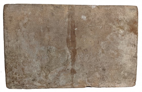 Urne cinéraire étrusque ornée du combat de l'homme à l'araire, 2e siècle av. J-C - Archéologie Style 