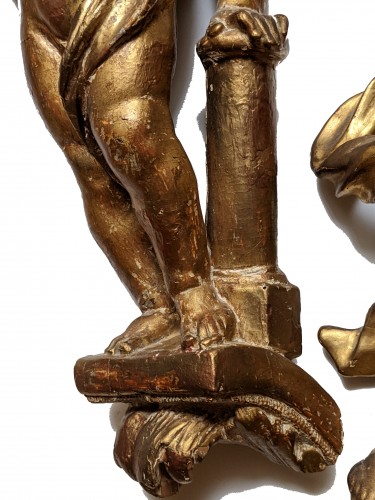 Sculpture Sculpture en Bois - Paire d'anges rococo en bois doré du XVIIIe siècle