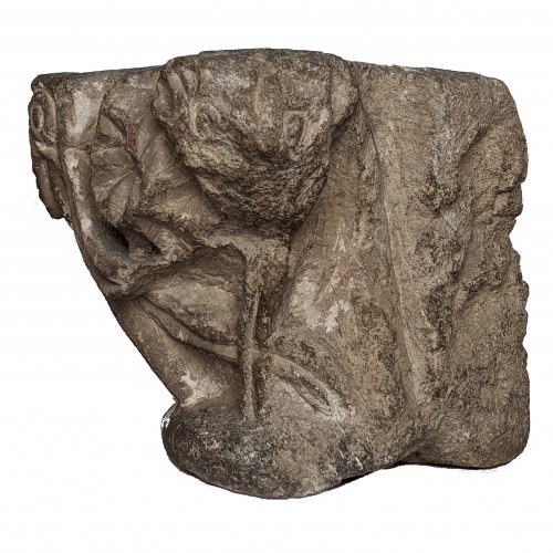 Chapiteau roman du XIIe siècle en calcaire - Moyen Âge