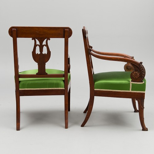 XIXe siècle - Paire de fauteuils russes