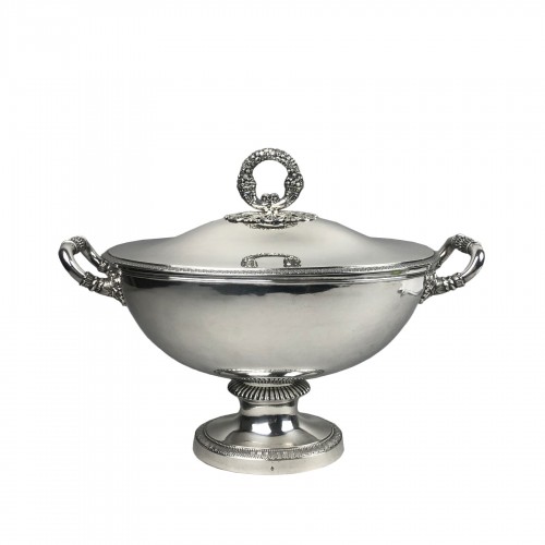 Soup tureen in solid silver, by Hyacinthe Bourg in Paris