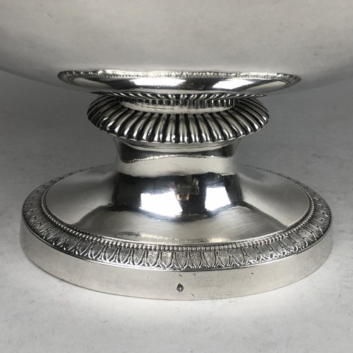 Soup tureen in solid silver, by Hyacinthe Bourg in Paris - Restauration - Charles X