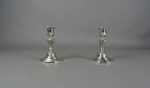 Paire de bougeoirs en argent par Tétard - Argenterie et Orfèvrerie Style Art nouveau