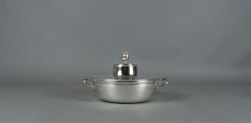 Grand légumier argent massif époque XVIIIe siècle - Argenterie et Orfèvrerie Style Louis XVI