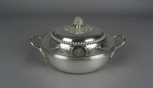Louis XVI - A french Louis XVI Solid silver vegetable dish