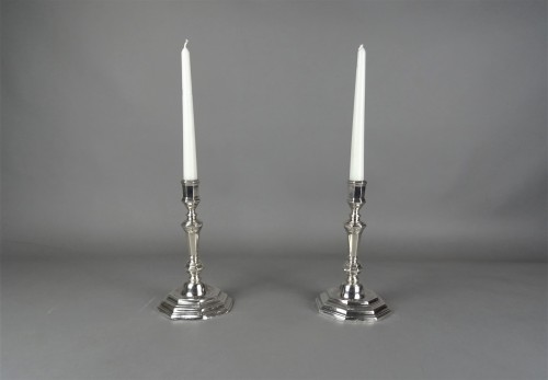 Pair of silver torches, by Tillet in Bordeaux in 1736 - silverware & tableware Style Louis XV