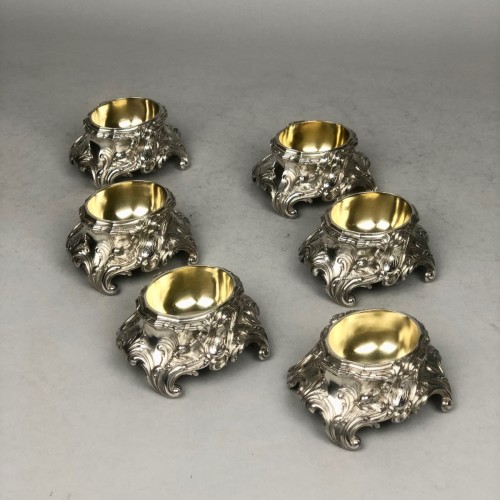 Antiquités - Six solid silver and vermeil salt cellars