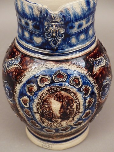 Céramiques, Porcelaines  - Pichet en grés de Westerwald daté de 1679 "traité de Nimègue"