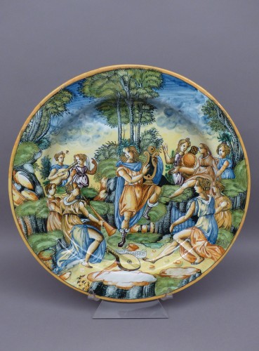 Grand plat à « Istoriati » en faïence de Nevers (1640 - 1650 ) - Céramiques, Porcelaines Style Louis XIII