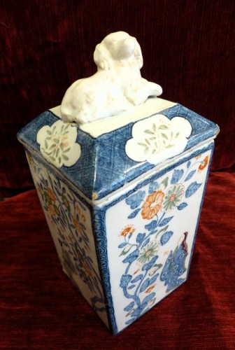 18th century Turin earthenware tea box - Porcelain & Faience Style 