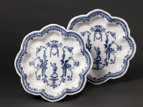 Moustiers, 18th century  - Pair of drageoirs  - 