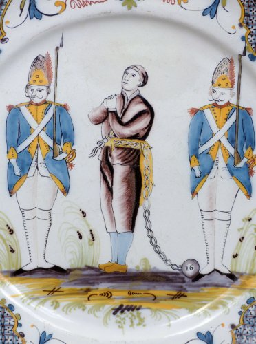 Céramiques, Porcelaines  - Plat en faïence de Desvres de la fin de XVIIIe siècle