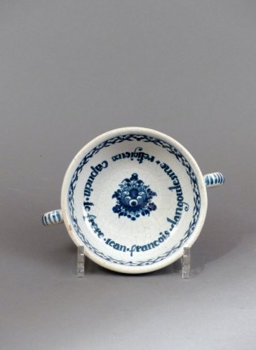 18th century - Faience of Paris &quot;bol à capucin&quot; dated 1733