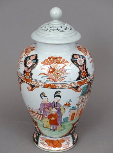 Vase en faïence de Delft, technique mixte, début 18e siècle - 