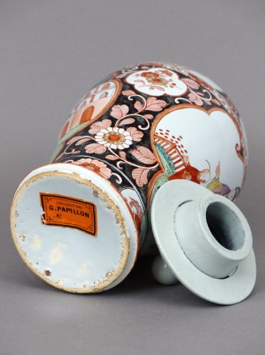Antiquités - 18th century Delftware covered vase