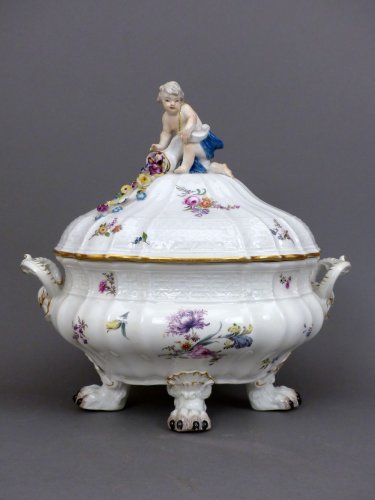 18th century Meïssen lidded terrine