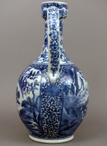 Céramiques, Porcelaines  - Pichet à anse en porcelaine d'Arita Japon du XVIIe siècle