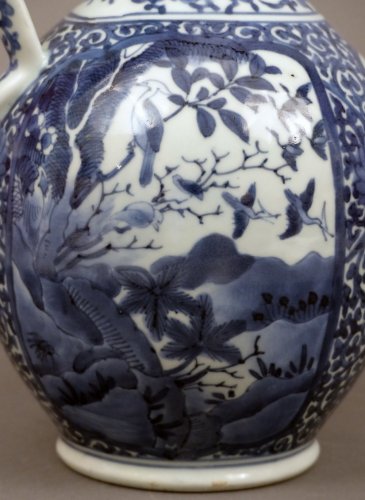 XVIIe siècle - Pichet à anse en porcelaine d'Arita Japon du XVIIe siècle