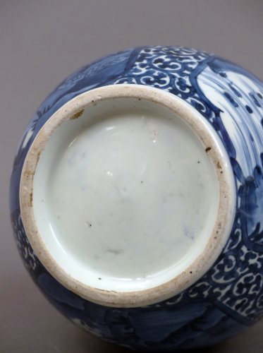  - Pichet à anse en porcelaine d'Arita Japon du XVIIe siècle